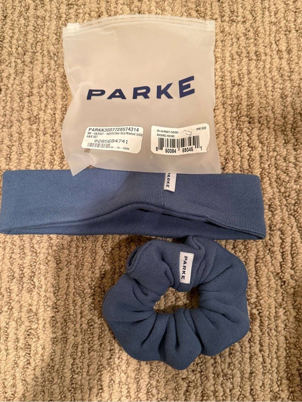 New PARKE Washed Indigo Blue Hair Set
Headband + Scrunchie